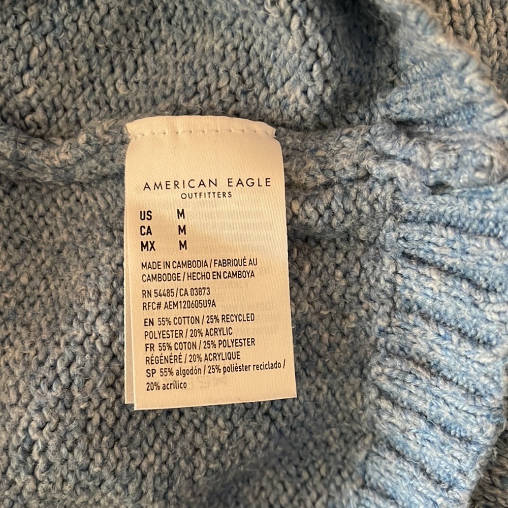 American Eagle Sweater. Size M. - Picture 4 of 4